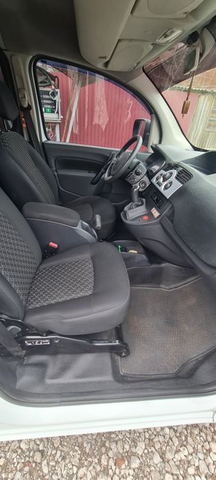 Рено кенго 2012год