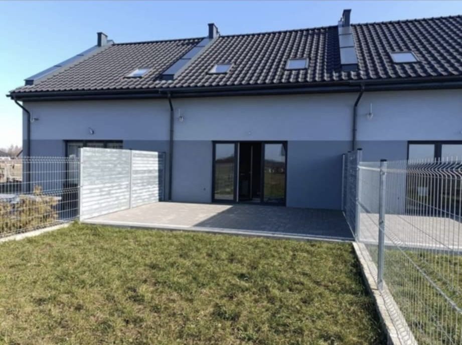 Sprzedam dom w zabudowie szeregowej pow. 100m2