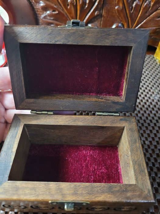 Шкатулочка для прикрас