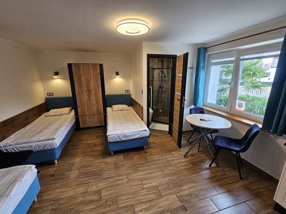 Apartament 2 - 3 osobowy  jednopokojowy nad morzem. 100 m do plaży. Gorące Jacuzzi
