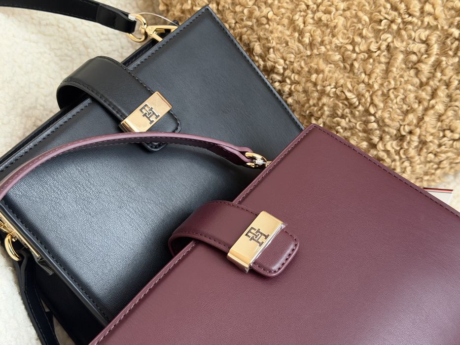 Сумка жіноча Tommy Hilfiger Monogram Claps Mini Satchel Bag