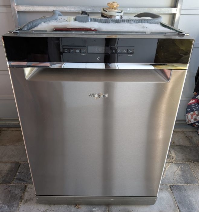 Zmywarka Whirlpool Wolnostojąca WFO 3T121 X