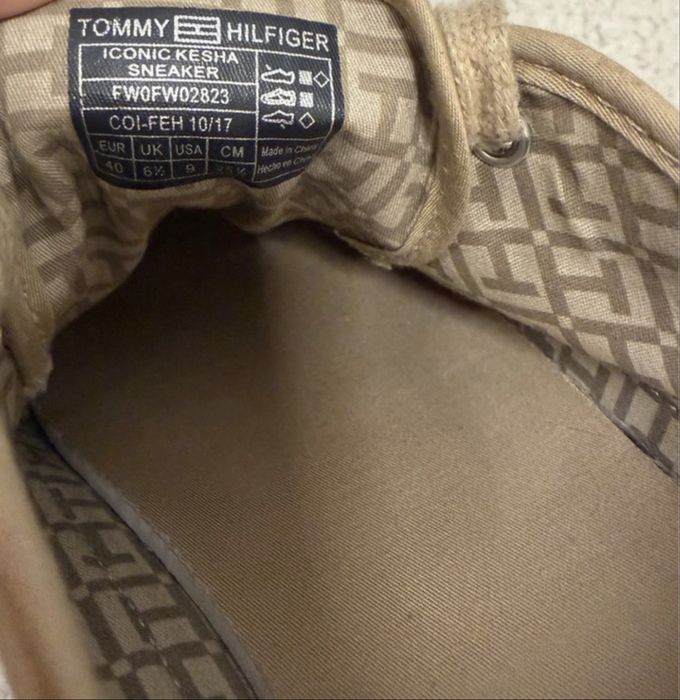 Bezowe tenisowki tommy  hilfiger roz 40 wkl 26