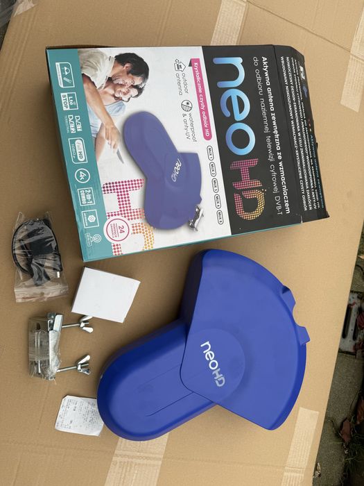 Aktywna antena ze wzmacniaczem do tekewizji naziemnej