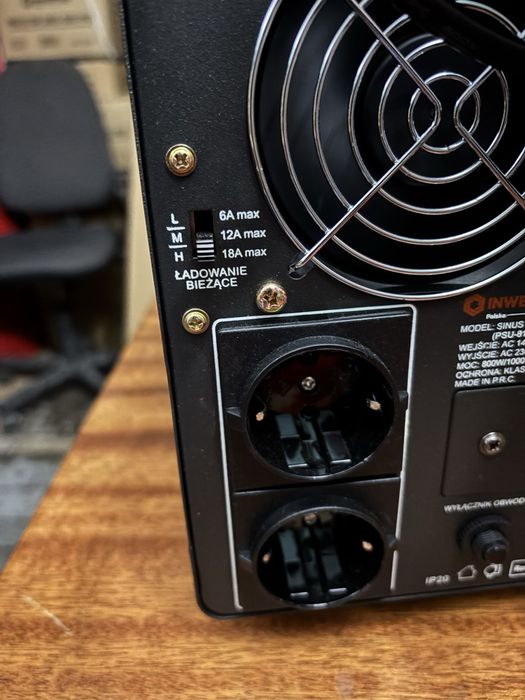 Інвертор Перетворювач напруги ДБЖ УПС з стабілізатором