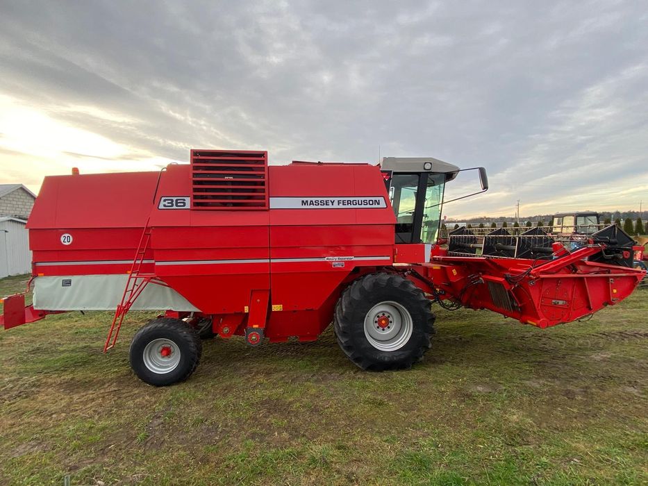 Kombajn Massey Ferguson 36 Rotary Separator RS  z Niemiec Klima