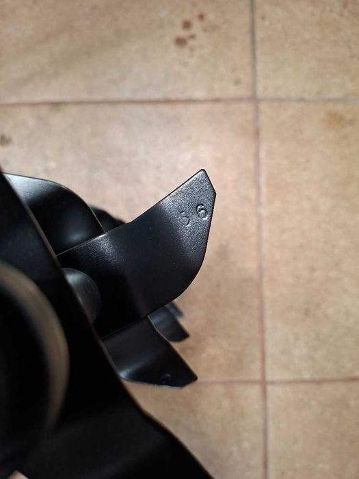 Wałek nożowy do Areatora HECHT dł 36cm
