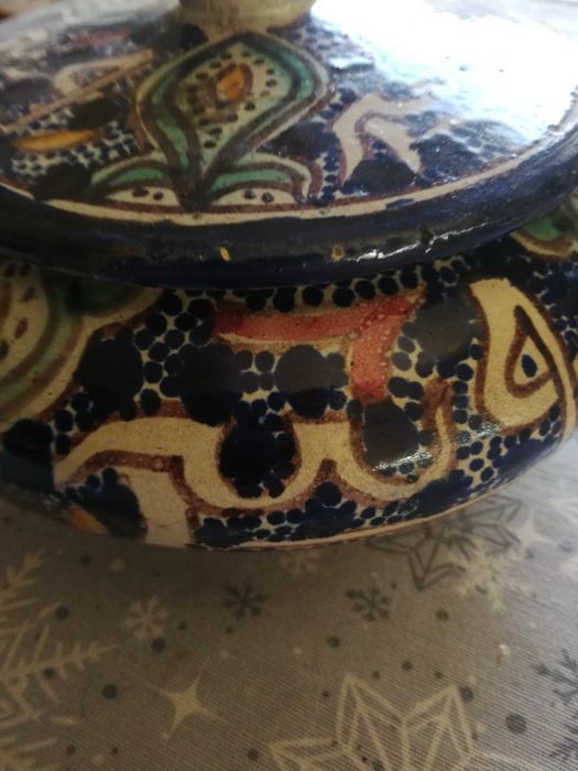 Stareńkie okrągłe naczynie – szkatułka, ręcznie robione, unikat