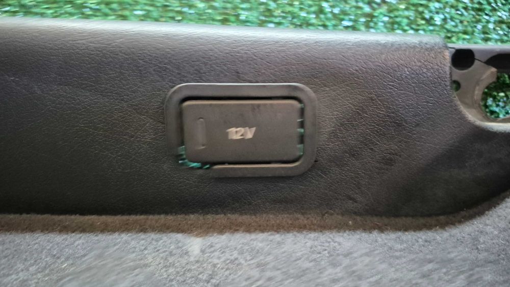 Quartela Mala Esquerda Audi A4 B5 Avant 8D 1996 a 2001 Bom Estado Geral - ver fotos