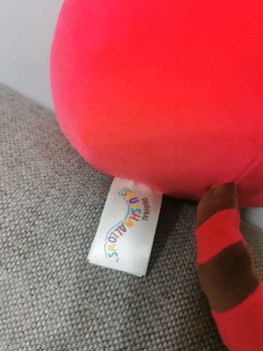 Maskotka squishmallows. Panda czerwona