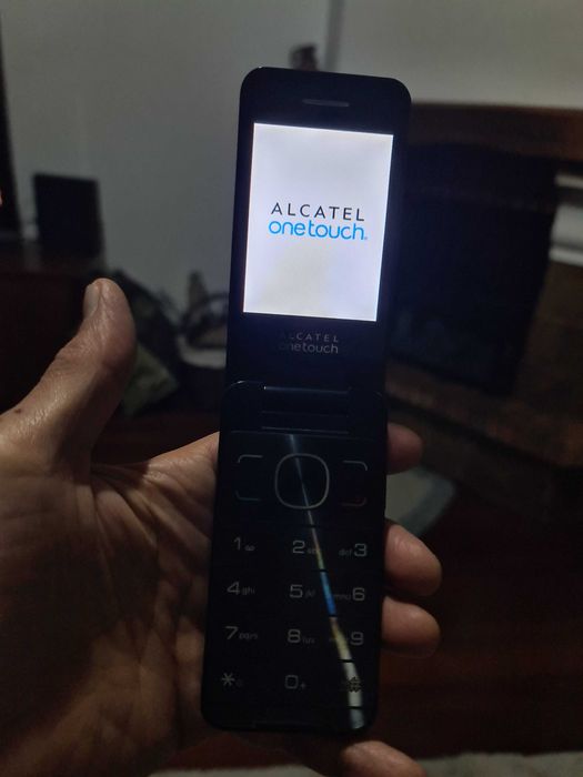Telemovel Alcatel de teclado