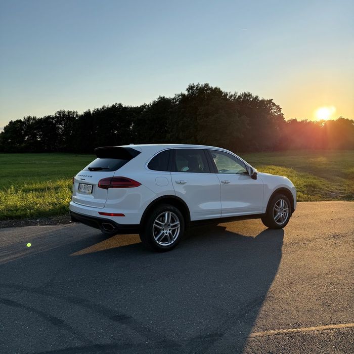 Porsche Cayenne Porsche Cayenne Standard Tiptronic 4x4