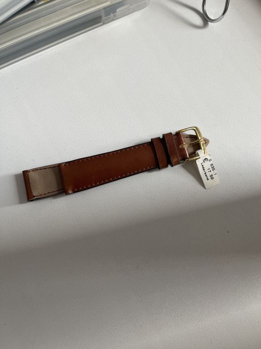 Кожаный браслет для часов