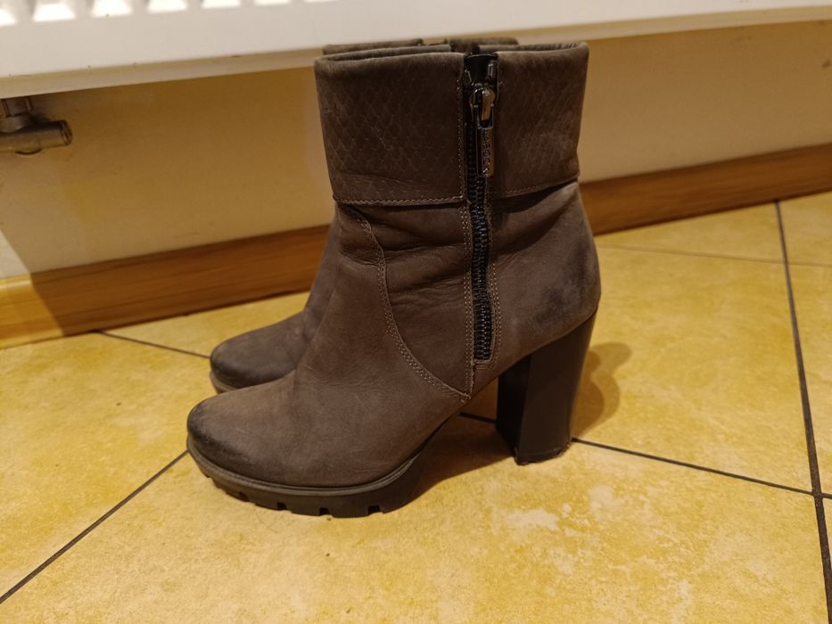 Botki skórzane Lasocki 37 szare