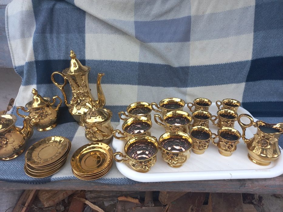 Золотий сервіз для чаю та кави на 28 предметів