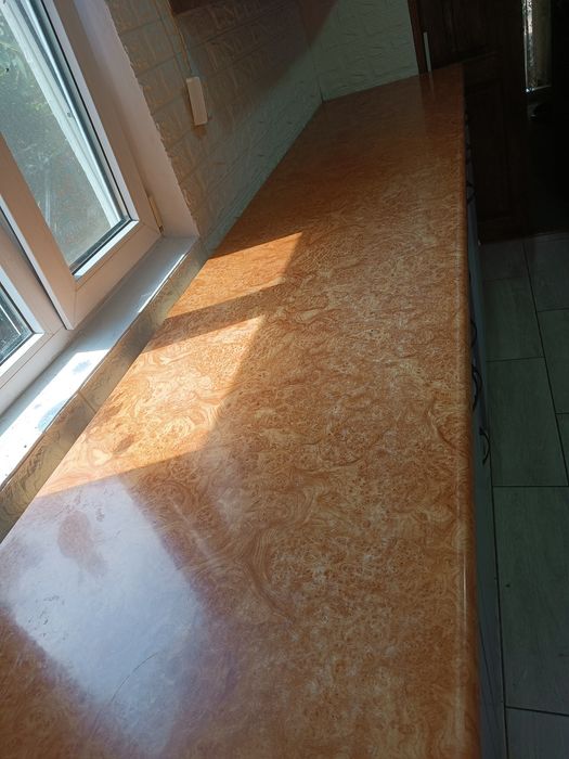 Продам суцільну стільницю