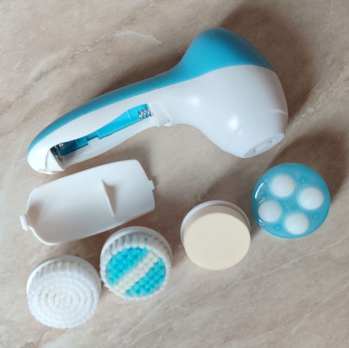 Массажёр для лица с насадками