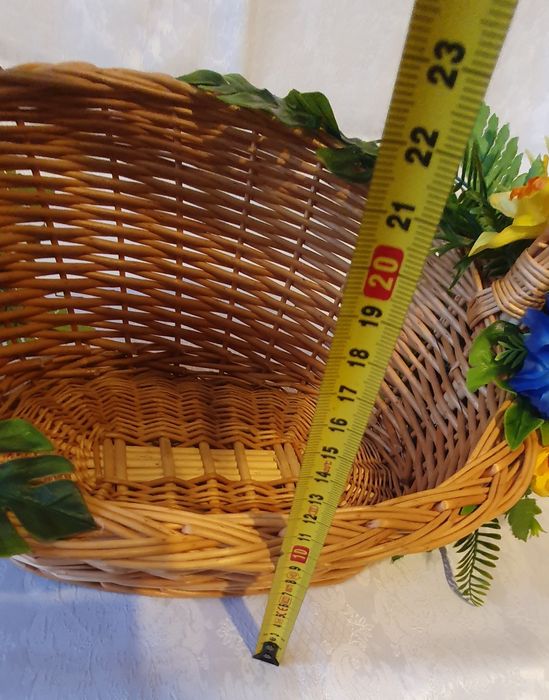 Kielce Duży koszyk, koszyczek wielkanocny z przybraniem