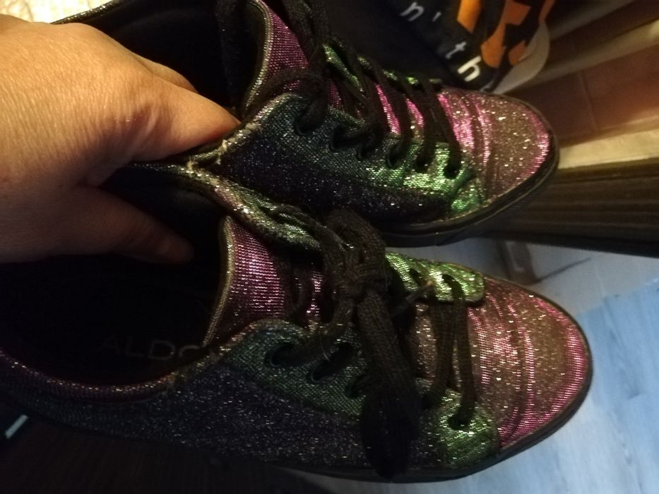 Buty sportowe kameleony 37,5