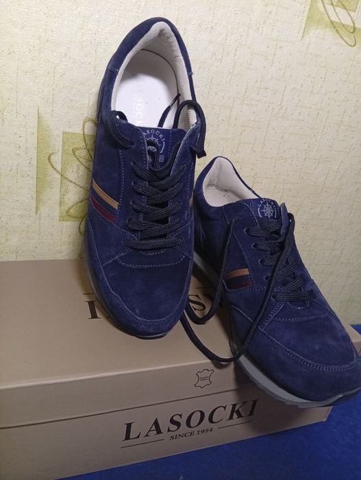 Кросівки  чоловічі.