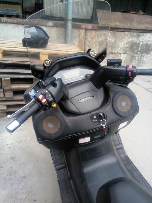Suzuki Burgman 650 2005