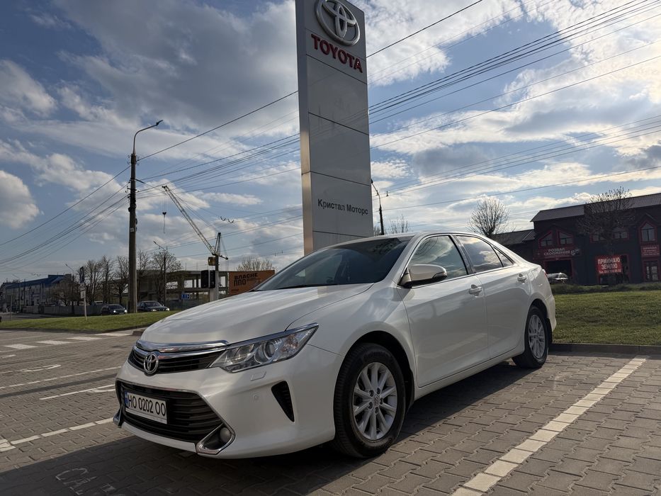 Toyota camry 55 2015