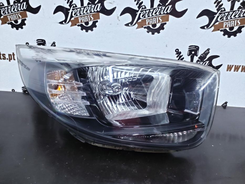 Farol Direito Kia Picanto 2017 - 2025