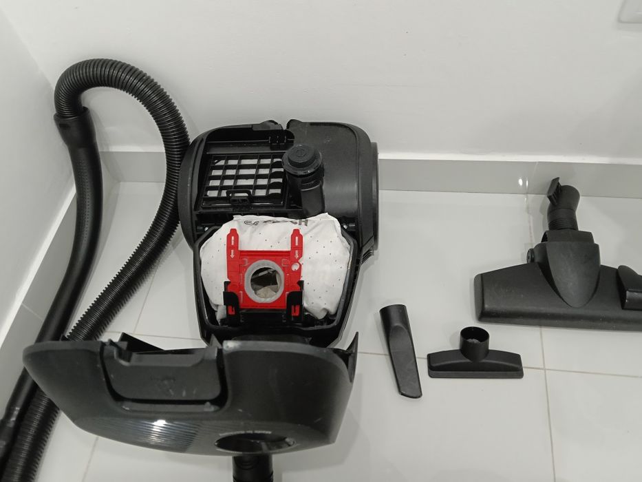 Aspirador Bosch com saco