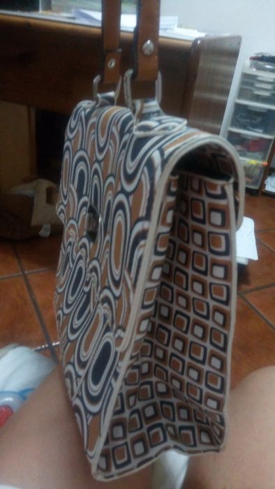 Vendo malas de mão NOVAS