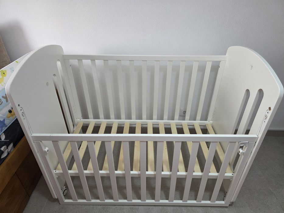 Berço/cama de grades