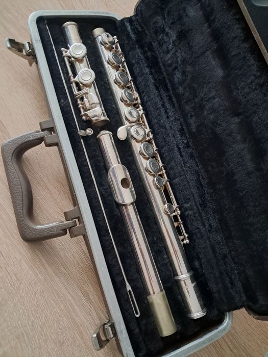 Flet poprzeczny Buescher Aristocrat