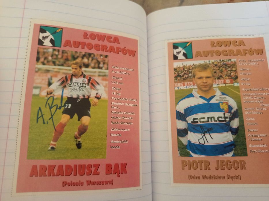110 kart piłkarzy Łowca Autografów Magazyn Hat-Trick