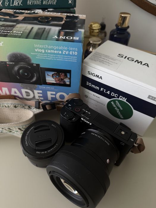 Sony ZV-E10 + 30mm f1.4
