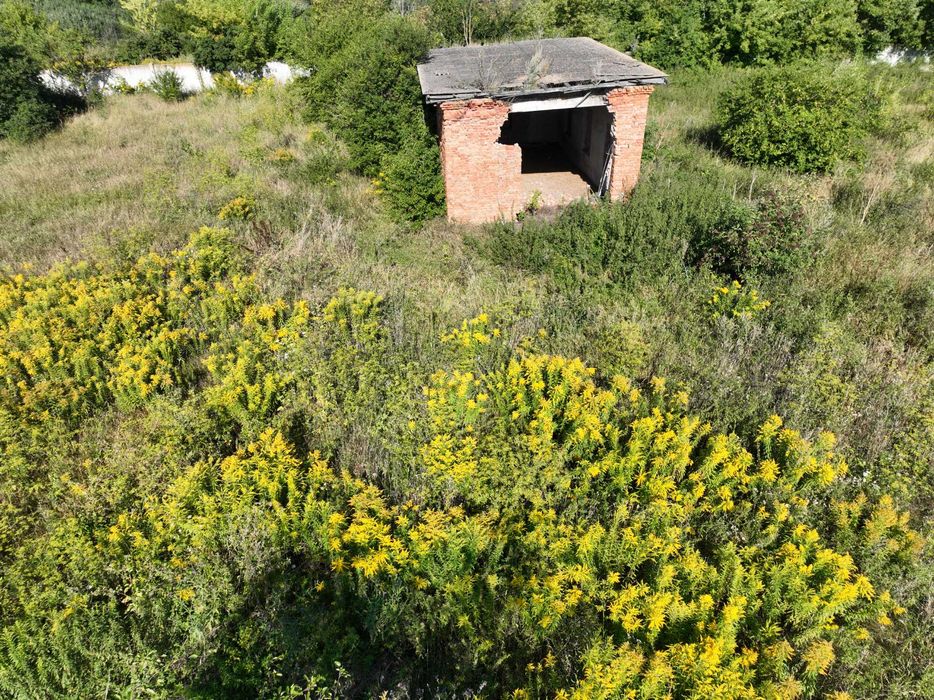комплекс будівлі ферми