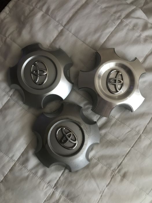 Колпаки в штатний диск Toyota Land Cruiser 200
