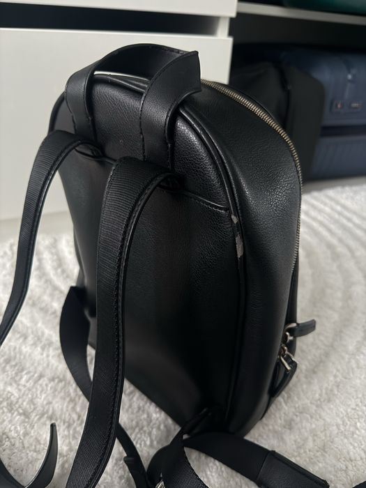 Шкіряний рюкзак Calvin Klein