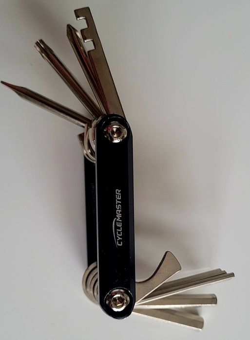 Torba podsiodłowa z akcesoriami