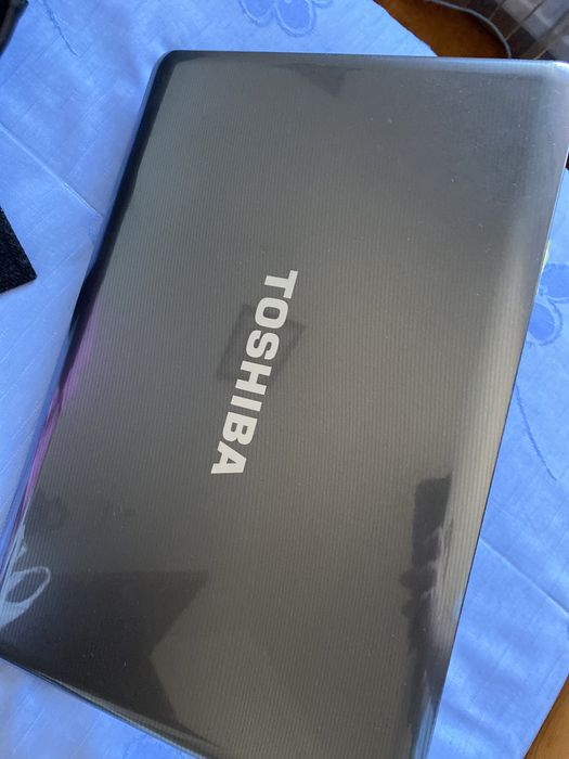 Portatil Toshiba + Hp