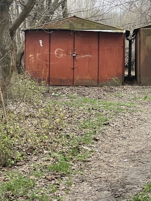 Продам гараж срочно