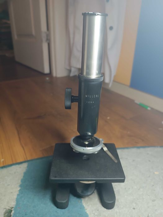 Німецький мікроскоп