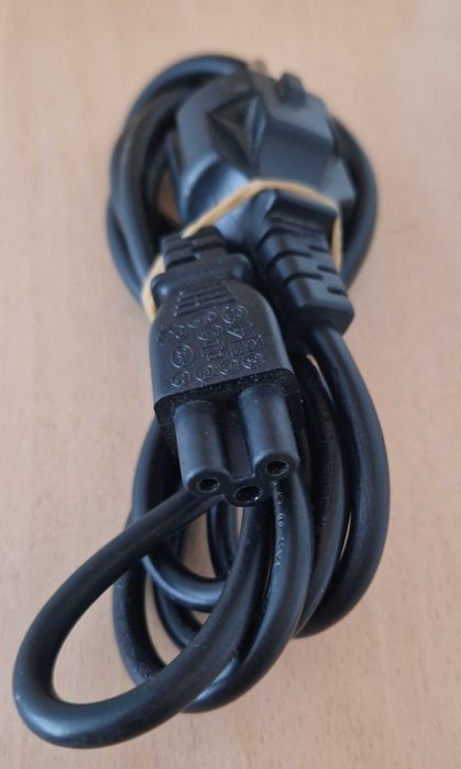Kabel sieciowy do notebooka, komputera wtyczka IEC 320 C5 (konczynka)