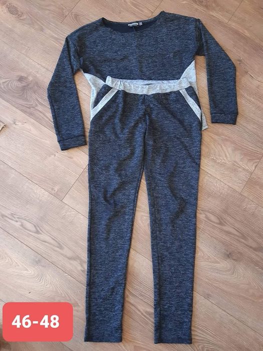 Спортивні костюми для дівчат