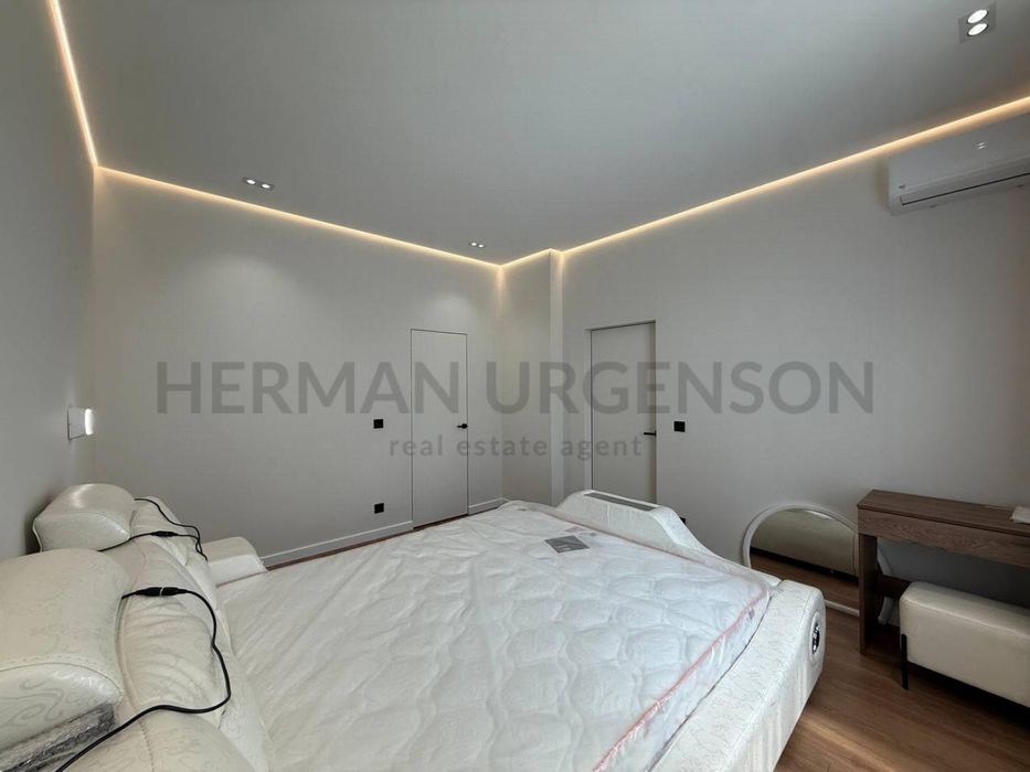 Продаж 2к квартири 74 м.кв / ЖК Residents Park