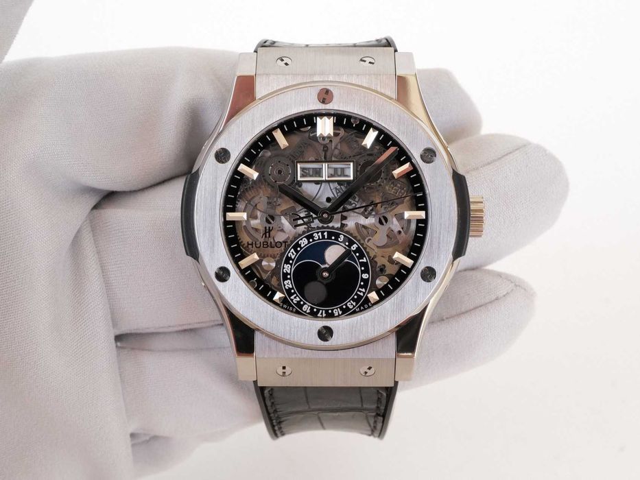Classic Fusion Aerofusion Moonphase Titanium 42mm
