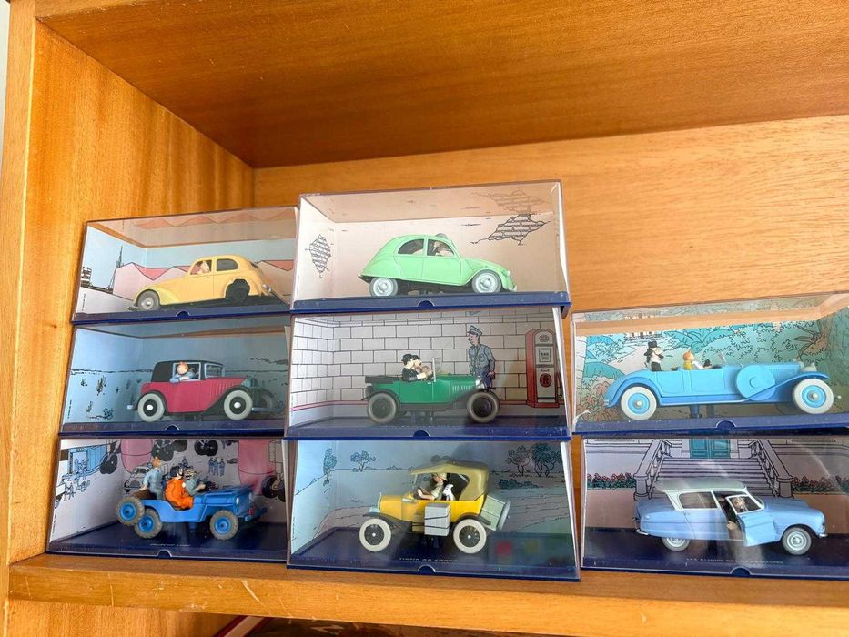 Brinquedos carros do Tintin