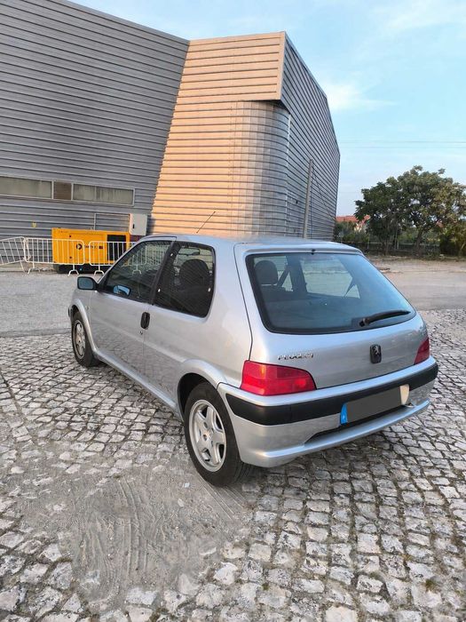 Peugeot 106 1.1 Quiksilver - Estimado em garagem!