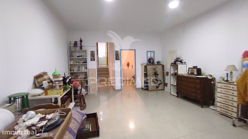 Armazém adaptado a habitação T1