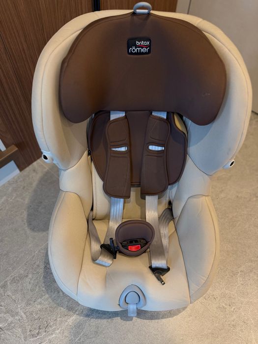 Продам автокрісло Britax Römer