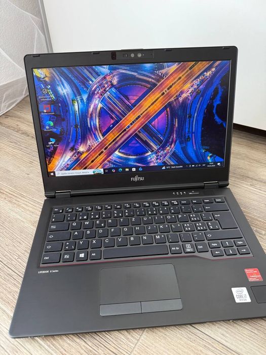 Ноутбук Fujitsu Lifebook U7410MC7EMCH + Док станція