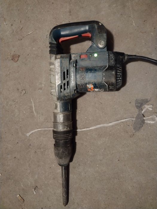 Młot udarowy Bosch.